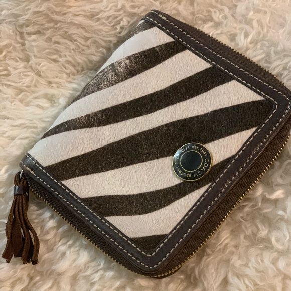 Coach Handbags - Genuine Coach calfskin wallet Coach Handbags - Genuine Coach calfskin wallet